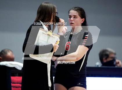 Thumbnail 3 in Guyer vs. Martin (UIL 6A Area Region I Playoff) photogallery.