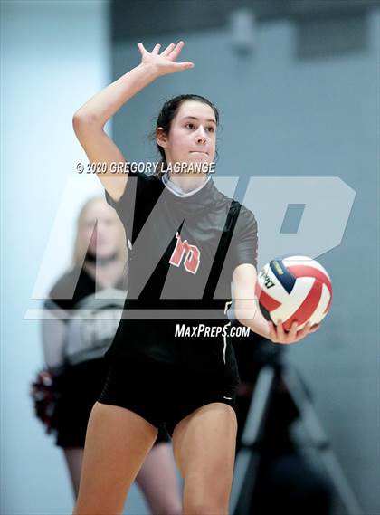 Thumbnail 3 in Guyer vs. Martin (UIL 6A Area Region I Playoff) photogallery.