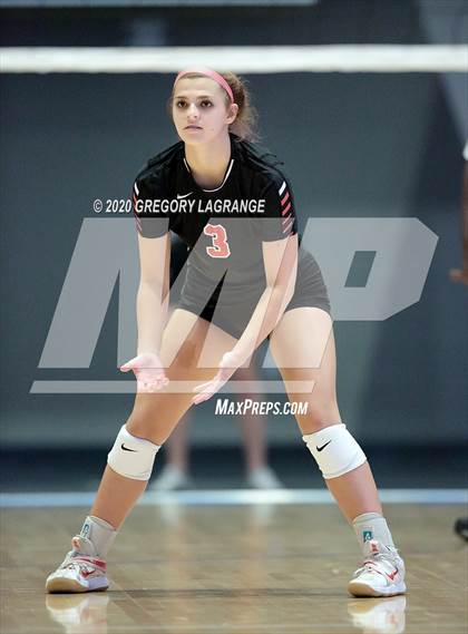 Thumbnail 1 in Guyer vs. Martin (UIL 6A Area Region I Playoff) photogallery.
