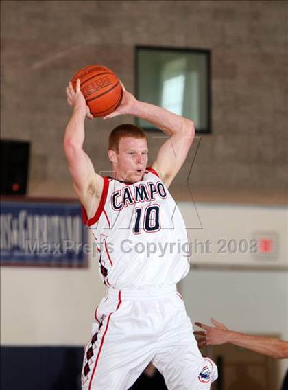 Thumbnail 2 in Campolindo vs Mission Prep (Mission Prep Christmas Classic) photogallery.