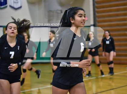 Thumbnail 3 in Archbishop Mitty vs. Los Alamitos (Durango Fall Classic) photogallery.