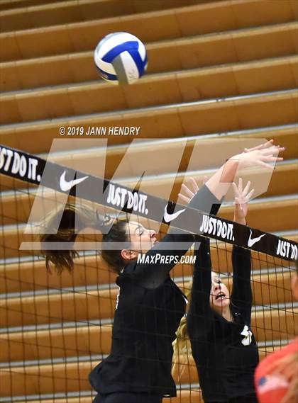 Thumbnail 1 in Archbishop Mitty vs. Los Alamitos (Durango Fall Classic) photogallery.