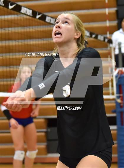 Thumbnail 3 in Archbishop Mitty vs. Los Alamitos (Durango Fall Classic) photogallery.