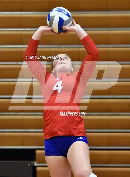 Thumbnail 1 in Archbishop Mitty vs. Los Alamitos (Durango Fall Classic) photogallery.