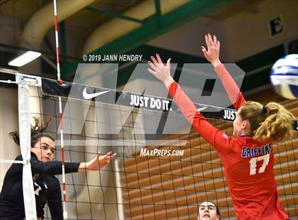 Thumbnail 1 in Archbishop Mitty vs. Los Alamitos (Durango Fall Classic) photogallery.