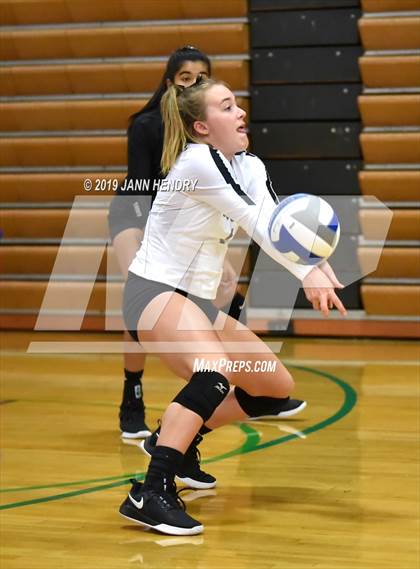 Thumbnail 1 in Archbishop Mitty vs. Los Alamitos (Durango Fall Classic) photogallery.
