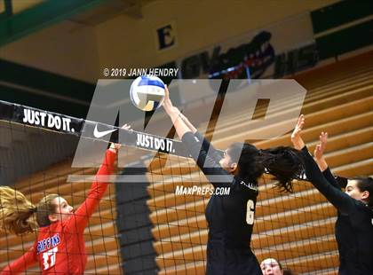 Thumbnail 1 in Archbishop Mitty vs. Los Alamitos (Durango Fall Classic) photogallery.