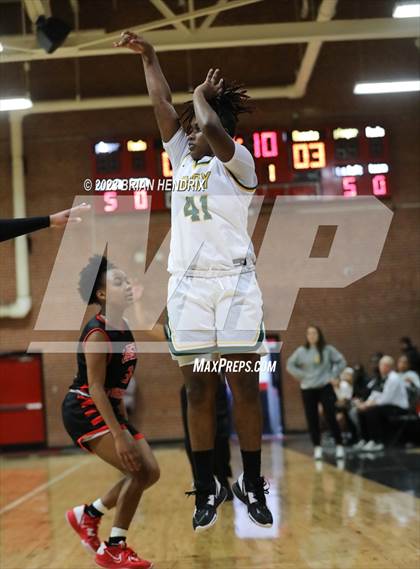 Thumbnail 2 in Independence vs. East Rutherford photogallery.