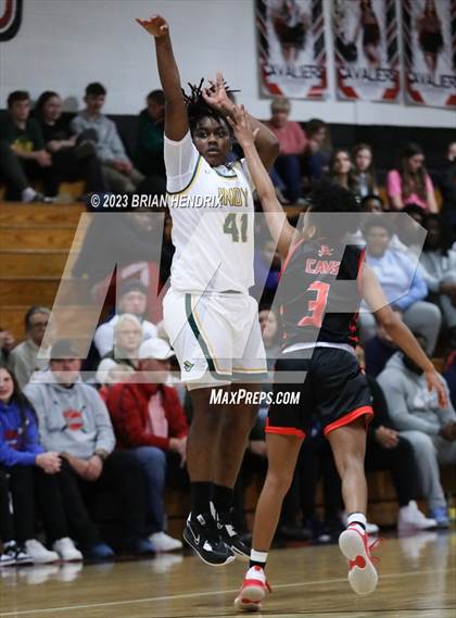 Thumbnail 2 in Independence vs. East Rutherford photogallery.
