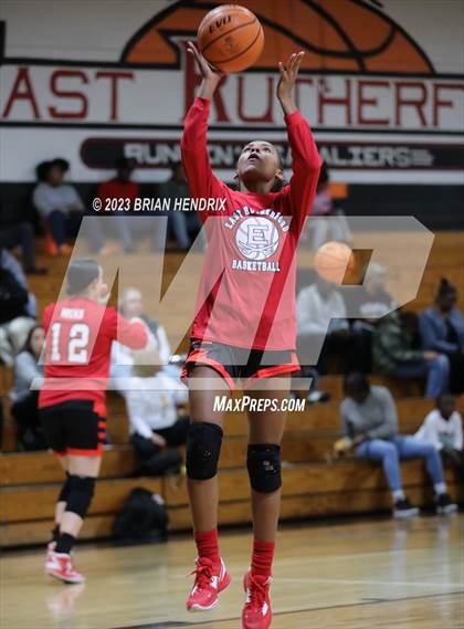 Thumbnail 1 in Independence vs. East Rutherford photogallery.