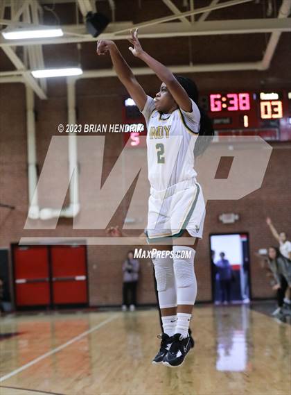 Thumbnail 1 in Independence vs. East Rutherford photogallery.