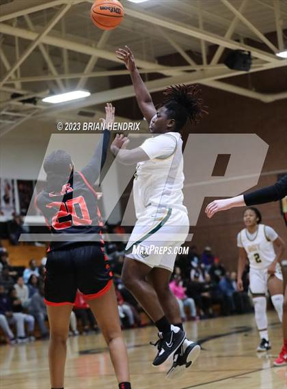 Thumbnail 1 in Independence vs. East Rutherford photogallery.