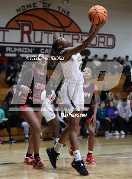 Thumbnail 3 in Independence vs. East Rutherford photogallery.