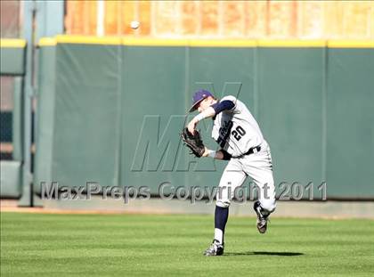 Thumbnail 3 in Stony Point vs. Bell (Rock Hardball Classic) photogallery.