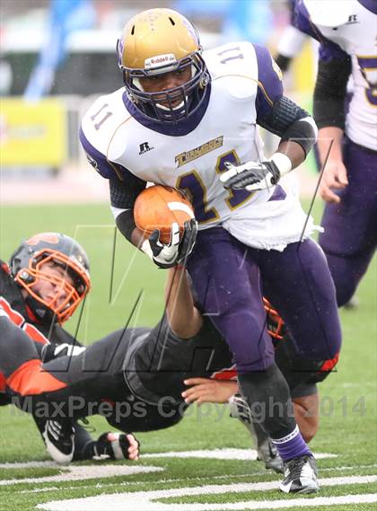 Thumbnail 2 in Union City vs. South Pittsburg (TSSAA Division I Class 1A BlueCross Bowl)  photogallery.