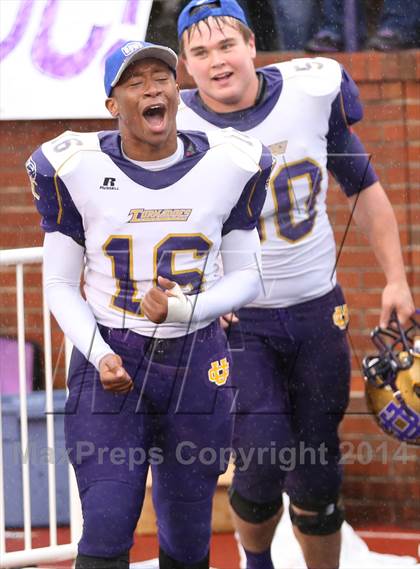Thumbnail 3 in Union City vs. South Pittsburg (TSSAA Division I Class 1A BlueCross Bowl)  photogallery.