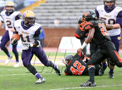 Thumbnail 2 in Union City vs. South Pittsburg (TSSAA Division I Class 1A BlueCross Bowl)  photogallery.
