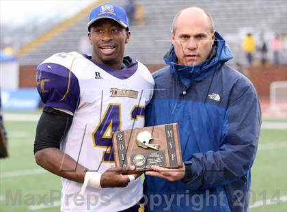 Thumbnail 3 in Union City vs. South Pittsburg (TSSAA Division I Class 1A BlueCross Bowl)  photogallery.