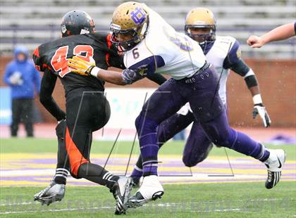 Thumbnail 3 in Union City vs. South Pittsburg (TSSAA Division I Class 1A BlueCross Bowl)  photogallery.