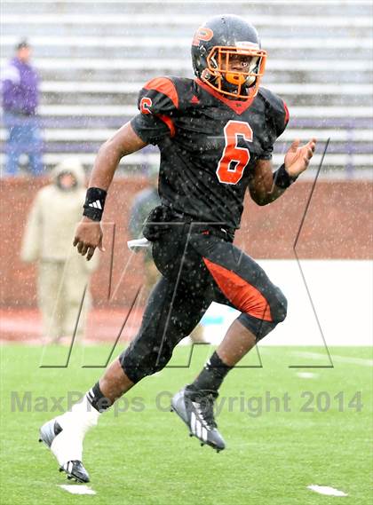 Thumbnail 3 in Union City vs. South Pittsburg (TSSAA Division I Class 1A BlueCross Bowl)  photogallery.