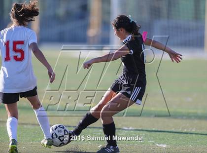 Thumbnail 1 in South Gate vs San Fernando (LA Valley Invitational) photogallery.