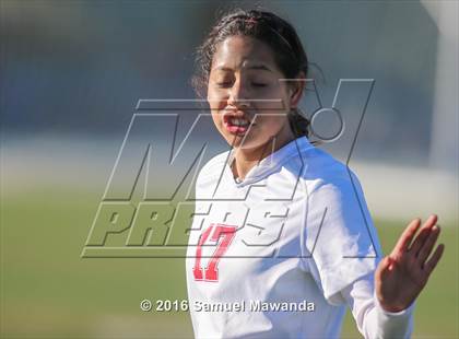 Thumbnail 1 in South Gate vs San Fernando (LA Valley Invitational) photogallery.