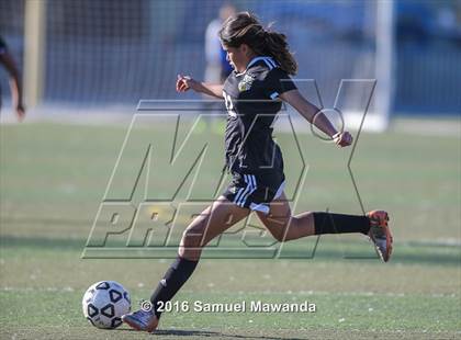 Thumbnail 2 in South Gate vs San Fernando (LA Valley Invitational) photogallery.