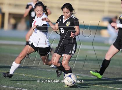Thumbnail 3 in South Gate vs San Fernando (LA Valley Invitational) photogallery.