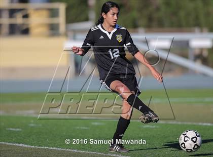 Thumbnail 3 in South Gate vs San Fernando (LA Valley Invitational) photogallery.