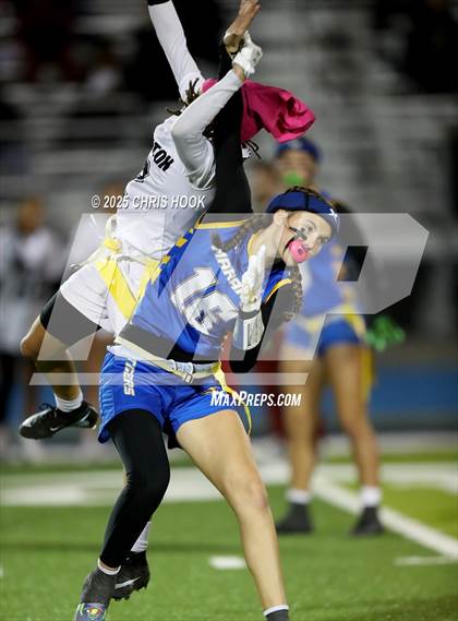 Thumbnail 1 in Hamilton vs. Marana (AIA 6A Semifinals) photogallery.