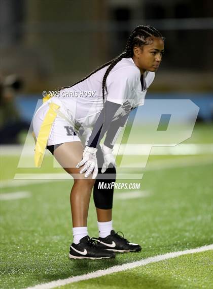 Thumbnail 2 in Hamilton vs. Marana (AIA 6A Semifinals) photogallery.