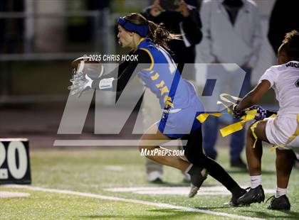 Thumbnail 2 in Hamilton vs. Marana (AIA 6A Semifinals) photogallery.