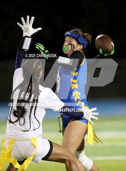 Thumbnail 3 in Hamilton vs. Marana (AIA 6A Semifinals) photogallery.