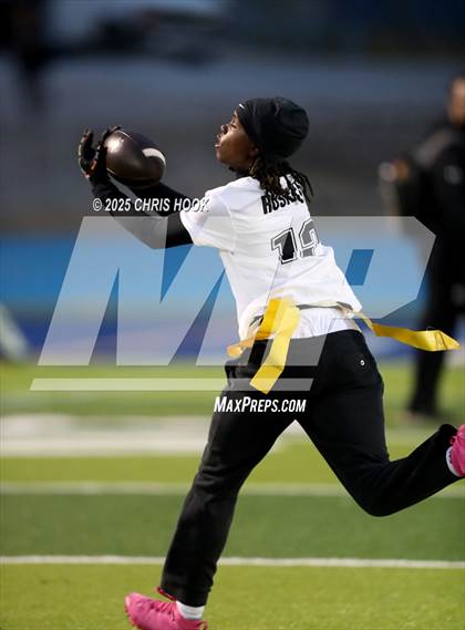 Thumbnail 2 in Hamilton vs. Marana (AIA 6A Semifinals) photogallery.