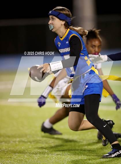 Thumbnail 1 in Hamilton vs. Marana (AIA 6A Semifinals) photogallery.