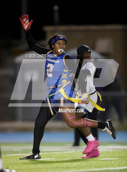 Thumbnail 3 in Hamilton vs. Marana (AIA 6A Semifinals) photogallery.