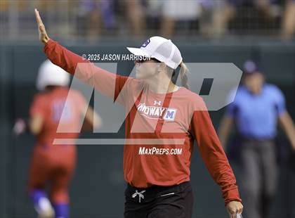 Thumbnail 3 in Midway vs. Clear Springs (UIL Softball 6A D1 Final) photogallery.