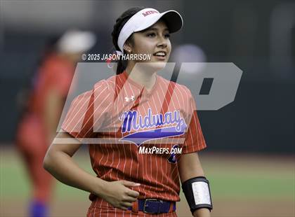 Thumbnail 2 in Midway vs. Clear Springs (UIL Softball 6A D1 Final) photogallery.