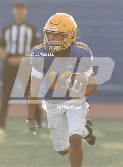 Thumbnail 1 in JV: De La Salle @ Grant photogallery.