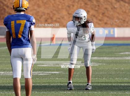 Thumbnail 2 in JV: De La Salle @ Grant photogallery.