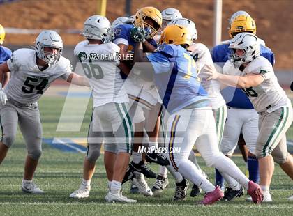 Thumbnail 2 in JV: De La Salle @ Grant photogallery.