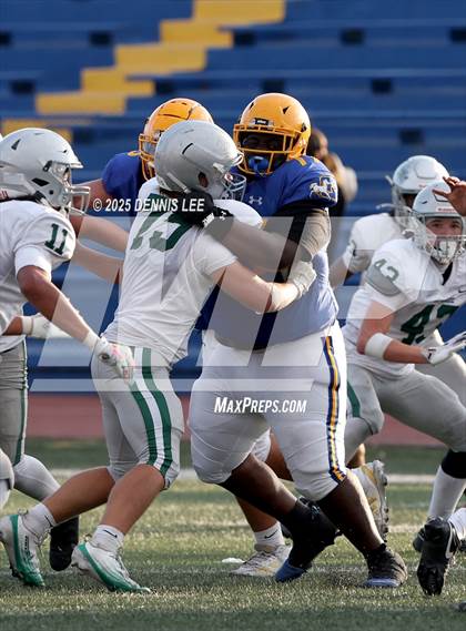 Thumbnail 2 in JV: De La Salle @ Grant photogallery.