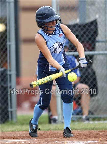 Thumbnail 3 in Hoosick Falls v. Gananda (NYSPHSAA Class C Semifinal) photogallery.