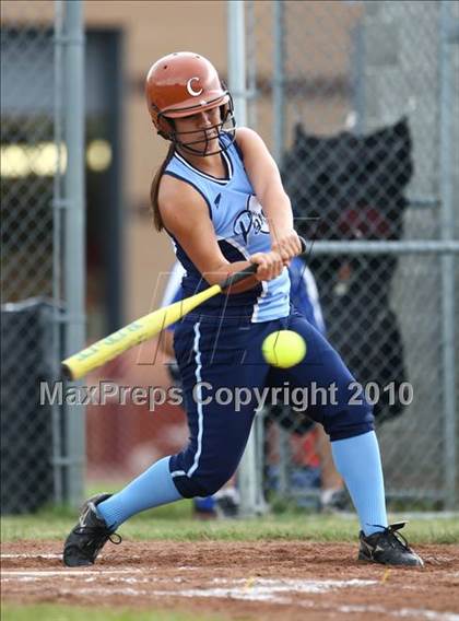 Thumbnail 1 in Hoosick Falls v. Gananda (NYSPHSAA Class C Semifinal) photogallery.