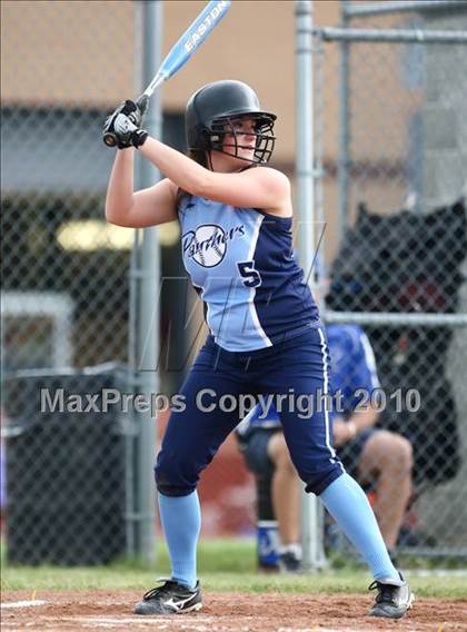 Thumbnail 3 in Hoosick Falls v. Gananda (NYSPHSAA Class C Semifinal) photogallery.