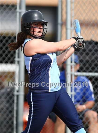 Thumbnail 1 in Hoosick Falls v. Gananda (NYSPHSAA Class C Semifinal) photogallery.