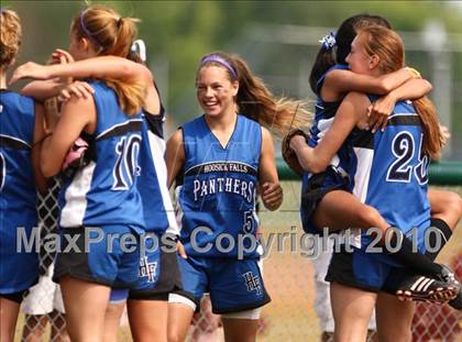 Thumbnail 3 in Hoosick Falls v. Gananda (NYSPHSAA Class C Semifinal) photogallery.