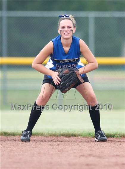 Thumbnail 2 in Hoosick Falls v. Gananda (NYSPHSAA Class C Semifinal) photogallery.