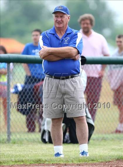 Thumbnail 1 in Hoosick Falls v. Gananda (NYSPHSAA Class C Semifinal) photogallery.
