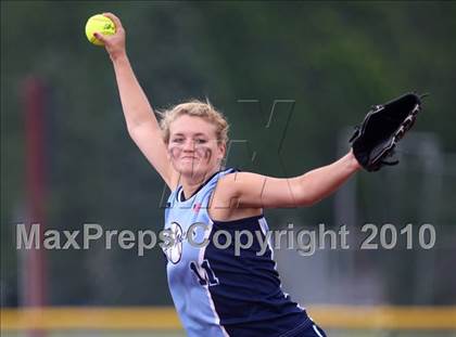 Thumbnail 3 in Hoosick Falls v. Gananda (NYSPHSAA Class C Semifinal) photogallery.